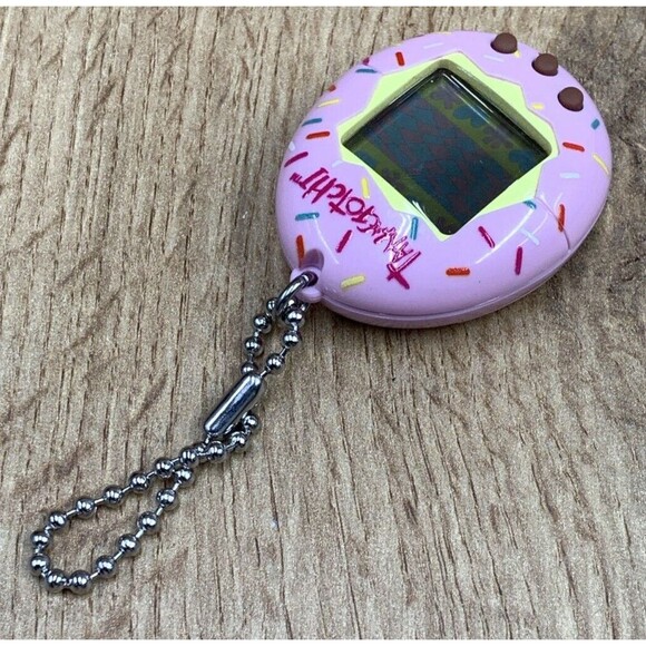 Tamagotchi  2017 Virtual Pet Pink Sprinkles Needs Battery - Picture 5 of 6